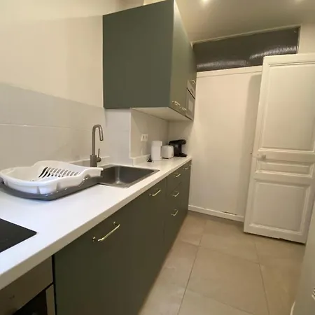 Tour Eiffel Volontaire Parijs