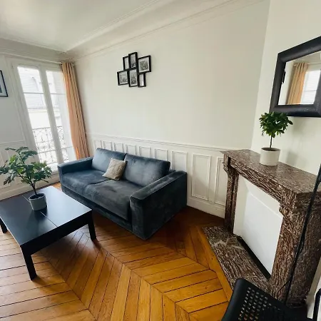 Appartement Tour Eiffel Volontaire *