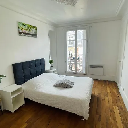 Tour Eiffel Volontaire Appartement Parijs